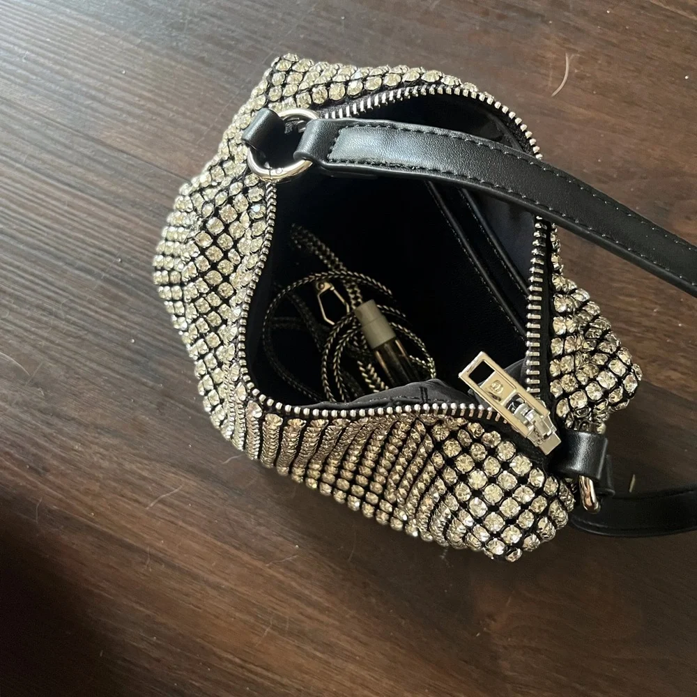 Handbag - Picture 1 of 2